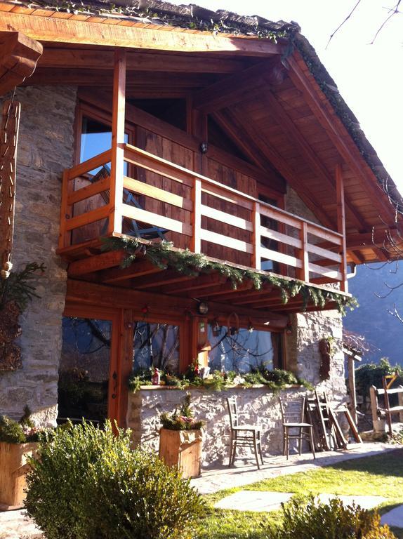 Maison De Noe Arnad Exterior foto